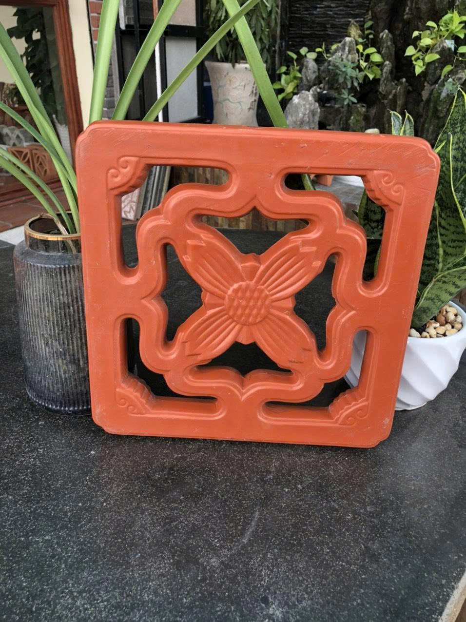 Gạch Bông hoa roi đỏ KT 30X30cm